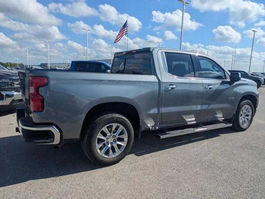 2021 Chevrolet Silverado 1500 LTZ photo 1