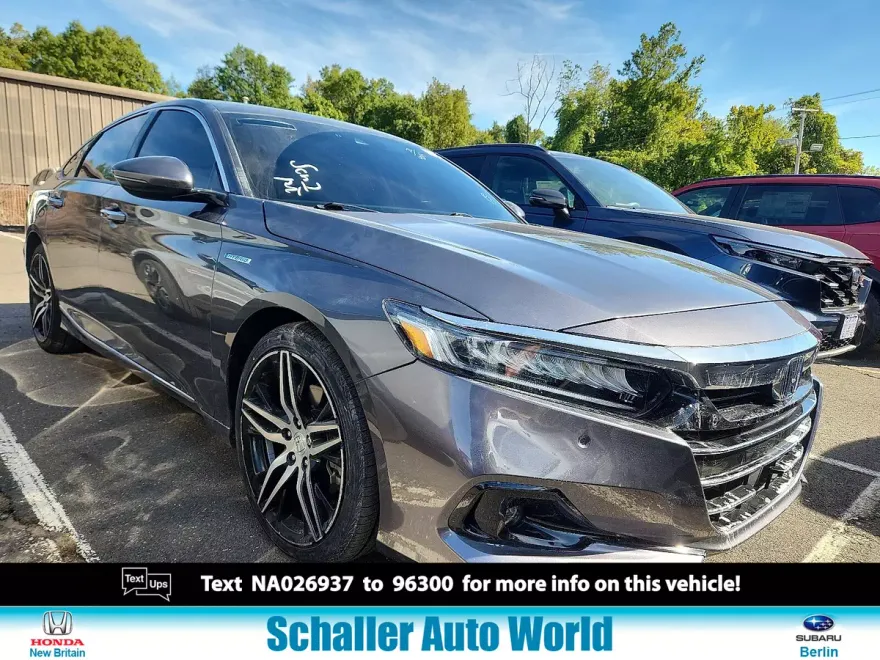 2022 Honda Accord Hybrid Touring photo 1
