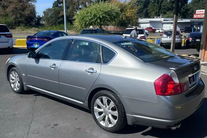 2006 Infiniti M35 photo 1