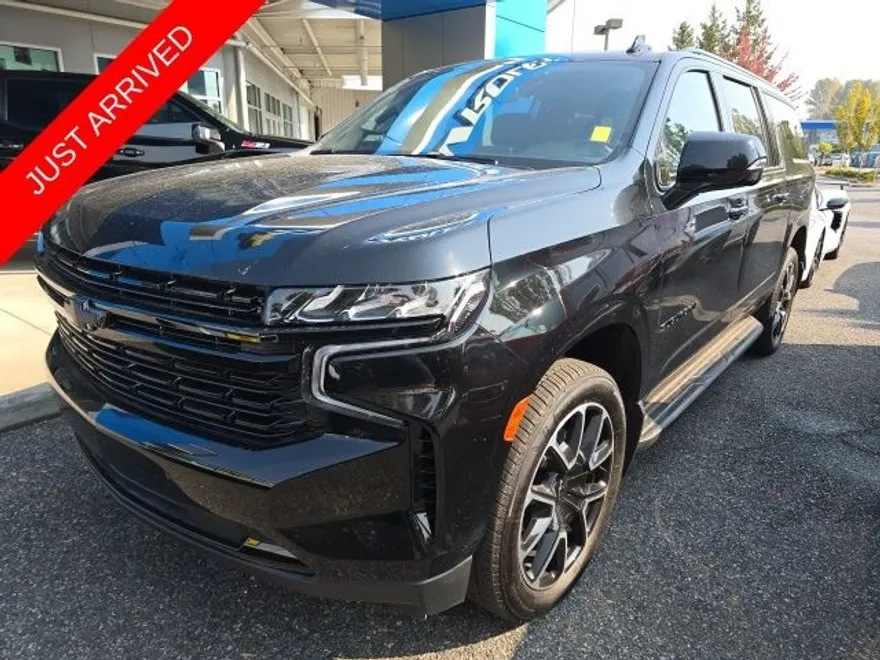 2024 Chevrolet Suburban RST photo 1