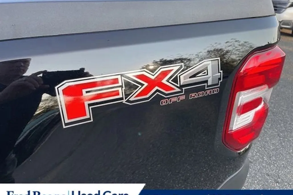 2024 Ford Maverick XLT photo 1
