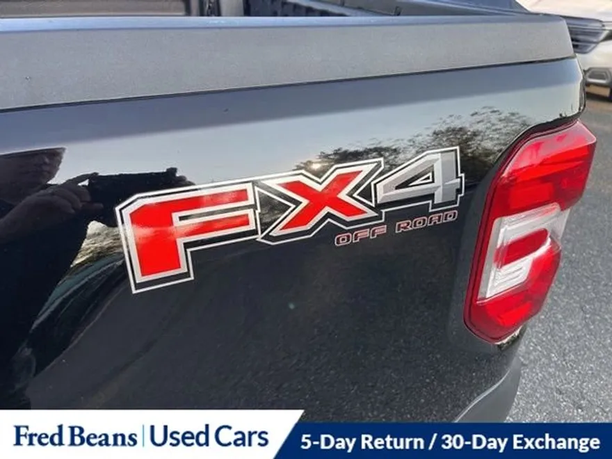 2024 Ford Maverick XLT photo 1