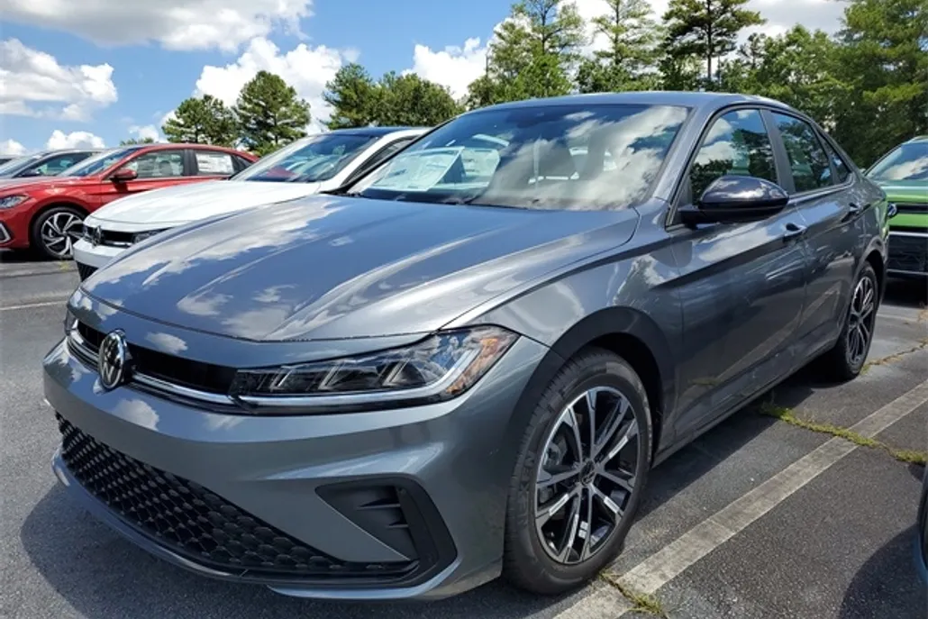 2025 Volkswagen Jetta 1.5T Sport photo 1