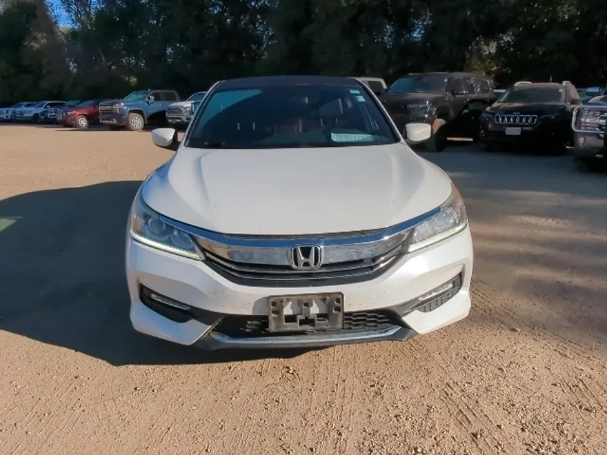 2017 Honda Accord Sport photo 1