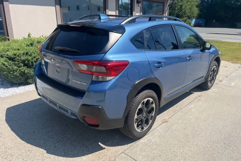 2021 Subaru Crosstrek Premium photo 1