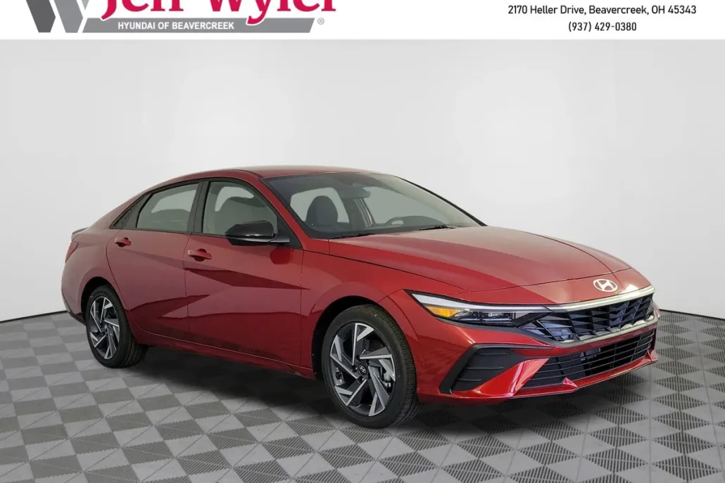 2025 Hyundai Elantra SEL Sport photo 1