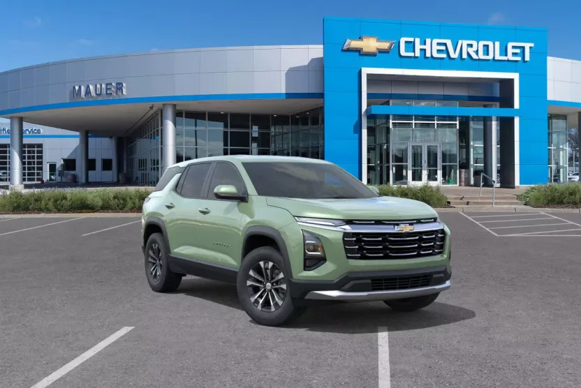 2026 Chevrolet Equinox LT photo 1