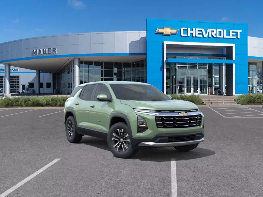 2026 Chevrolet Equinox LT photo 1