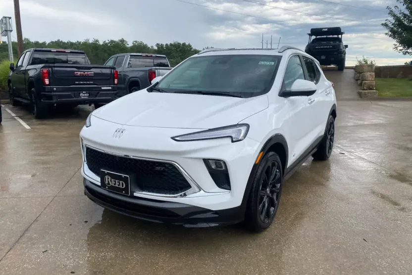 2026 Buick Encore Sport Touring photo 1
