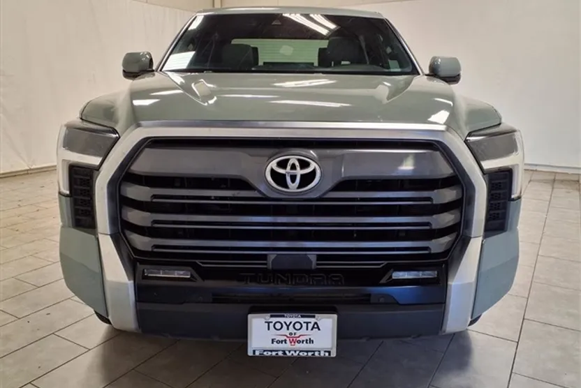 2025 Toyota Tundra Limited photo 1