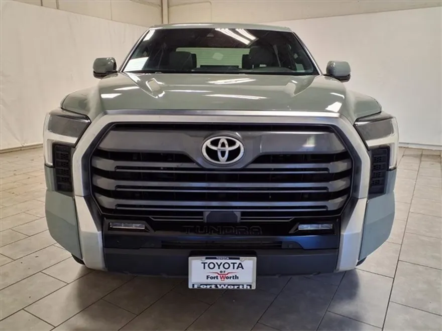 2025 Toyota Tundra Limited photo 1