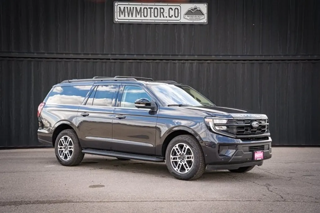 2025 Ford Expedition MAX photo 1