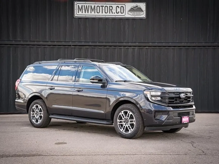 2025 Ford Expedition MAX photo 1