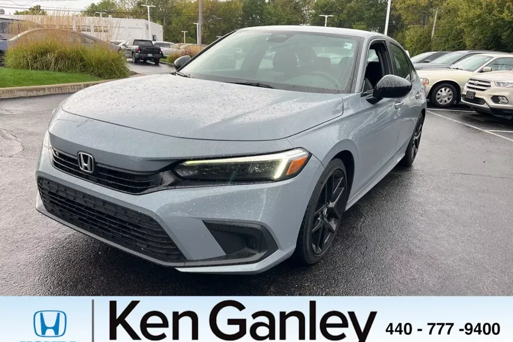 2022 Honda Civic Sport photo 1