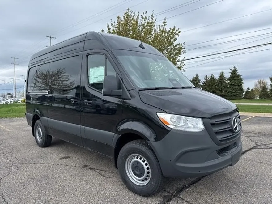 2025 Mercedes Benz Sprinter Cargo Van 2500 Standard Roof photo 1