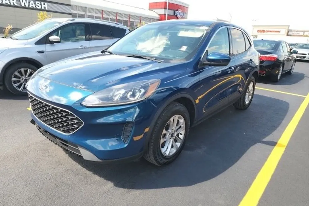 2020 Ford Escape SE photo 1