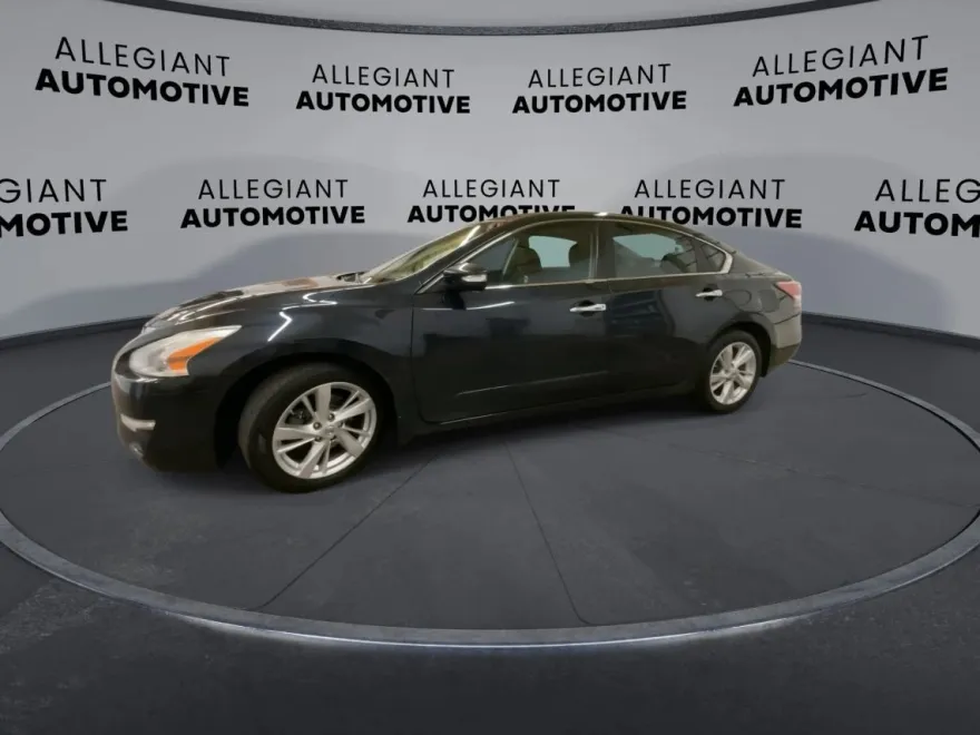 2015 Nissan Altima 2.5 SV photo 1