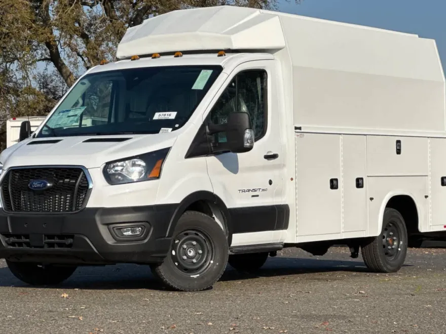 2024 Ford Transit photo 1