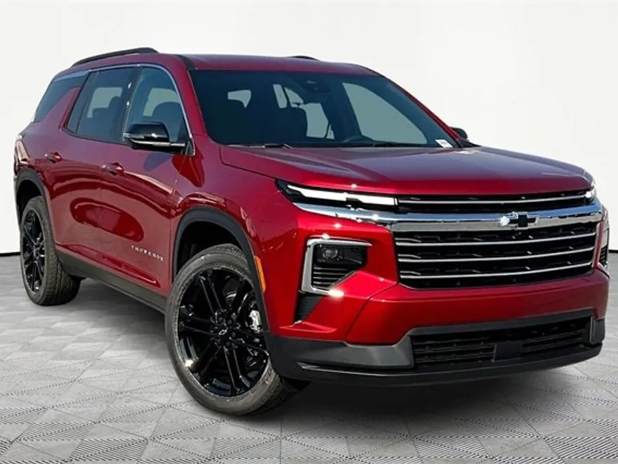 2025 Chevrolet Traverse photo 1
