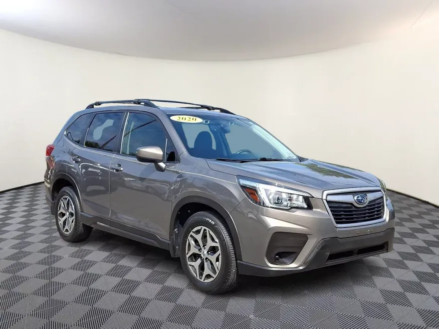 2020 Subaru Forester Premium photo 1