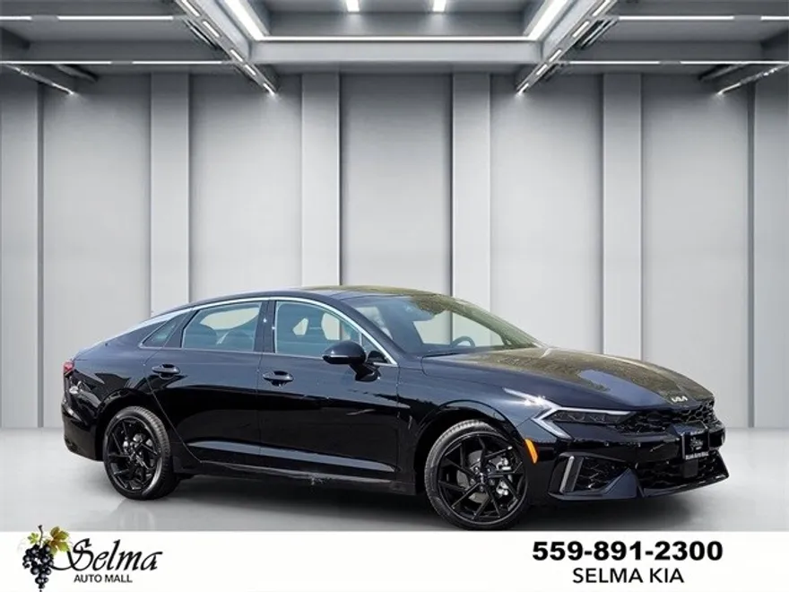 2026 Kia K5 GT-Line photo 1