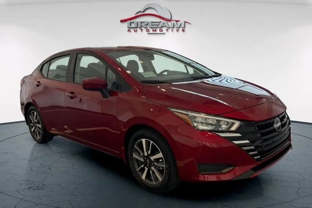 2025 Nissan Versa SV photo 1