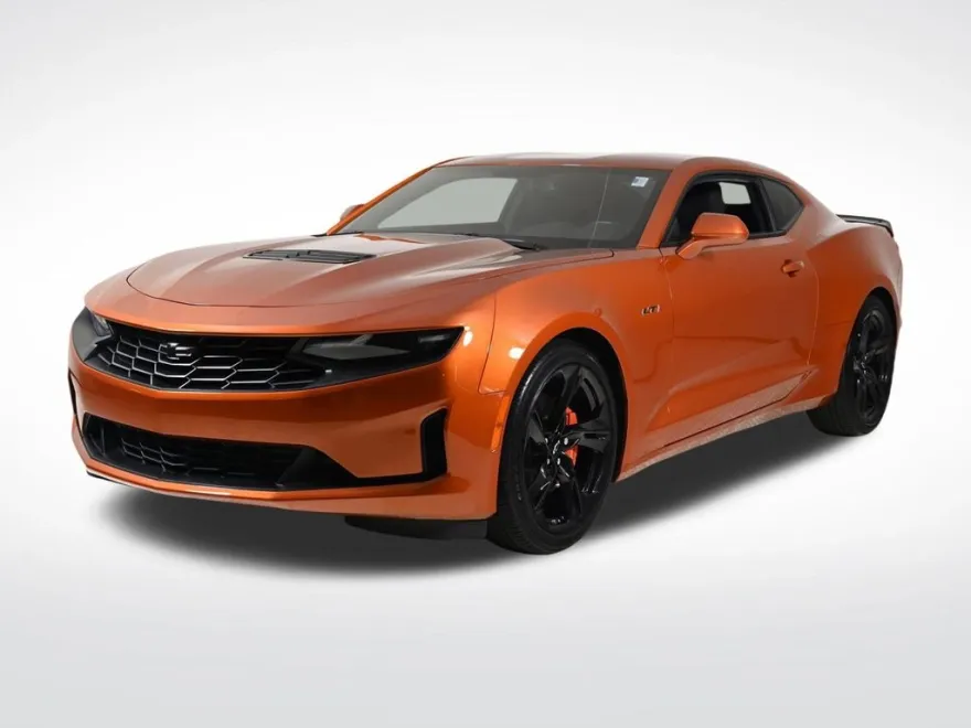 2023 Chevrolet Camaro LT1 photo 1