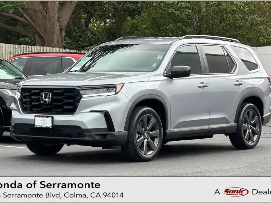 2023 Honda Pilot Sport photo 1