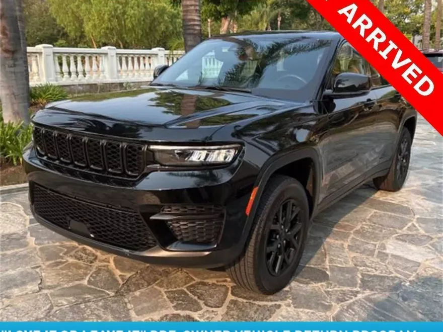 2024 Jeep Grand Cherokee Altitude photo 1