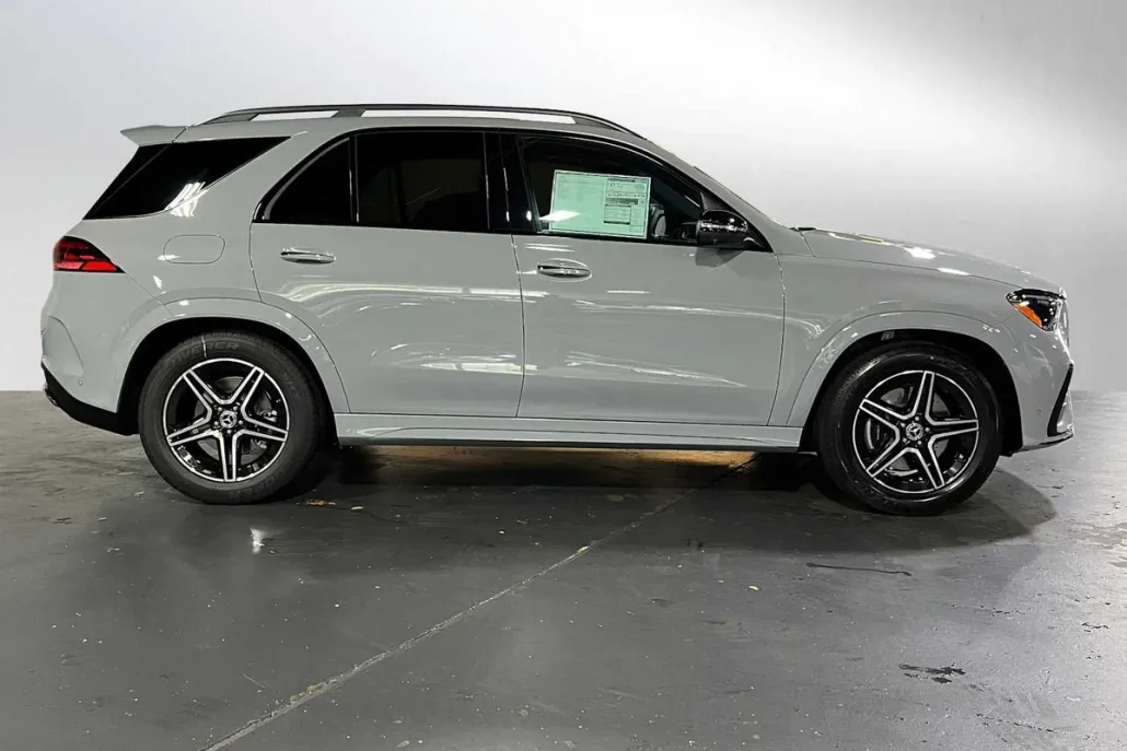 2026 Mercedes Benz GLE 450 4MATIC photo 1
