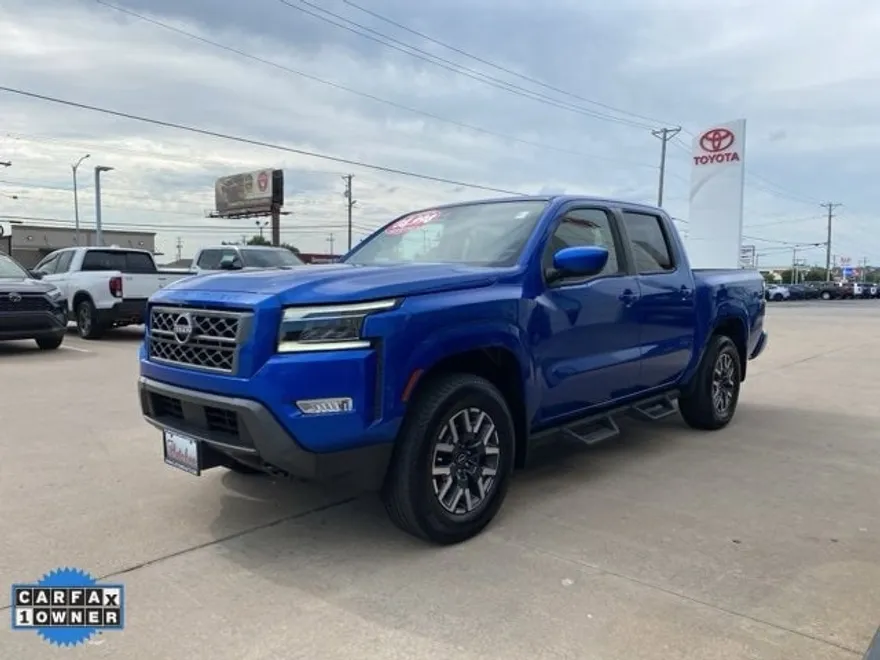 2024 Nissan Frontier SL photo 1