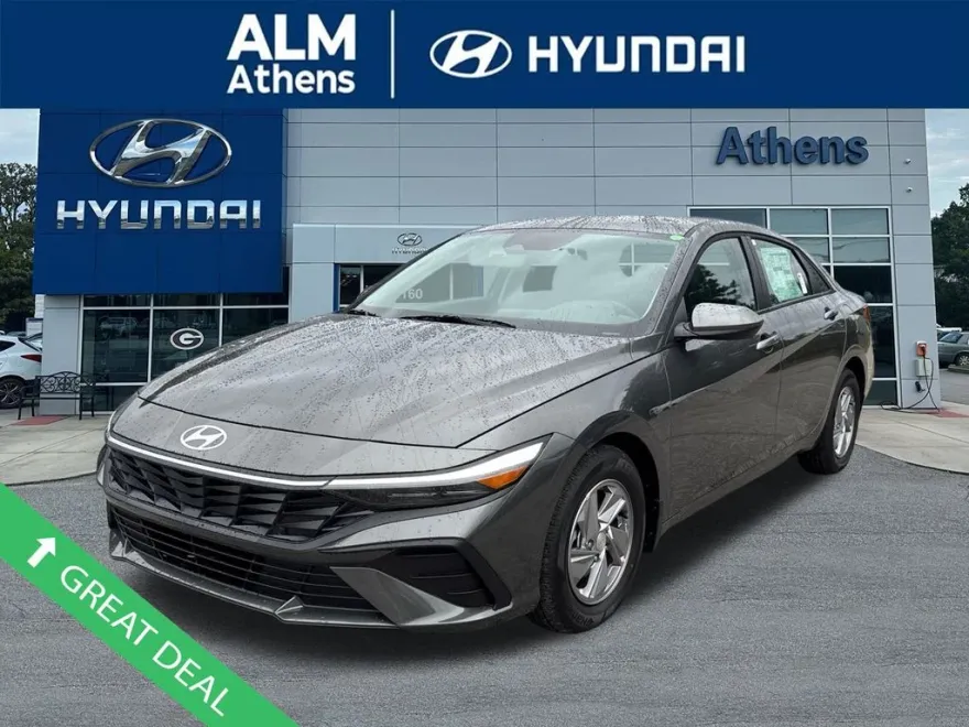 2025 Hyundai Elantra SE photo 1