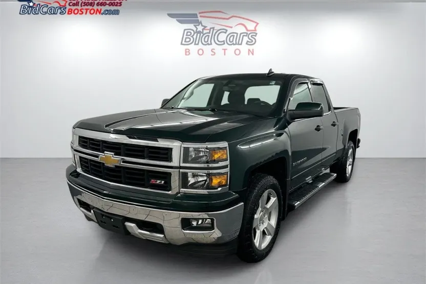 2015 Chevrolet Silverado 1500 LT photo 1