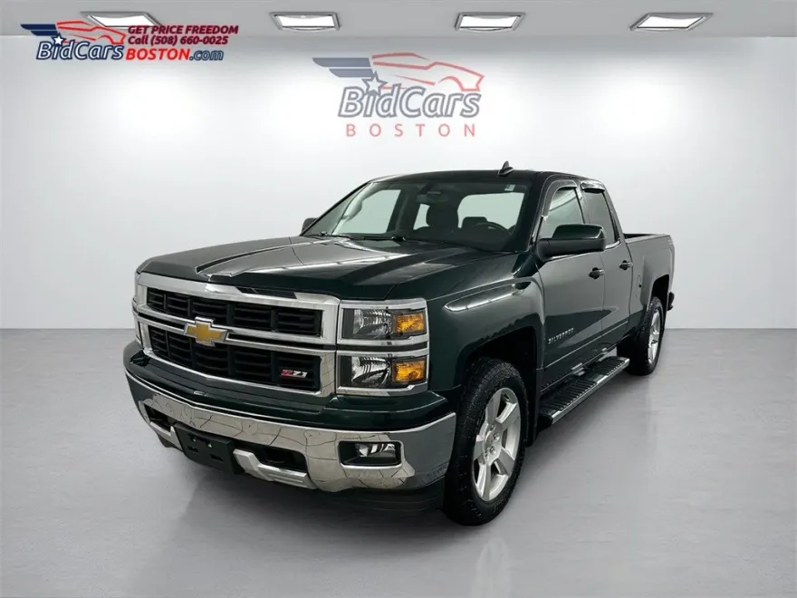 2015 Chevrolet Silverado 1500 LT photo 1
