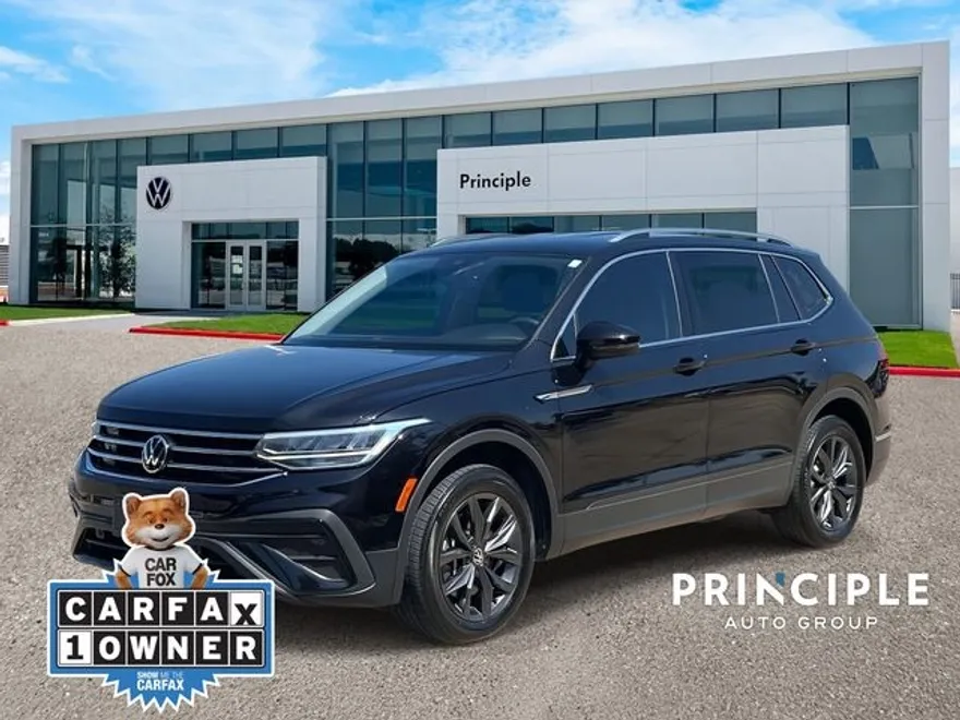 2022 Volkswagen Tiguan SE photo 1