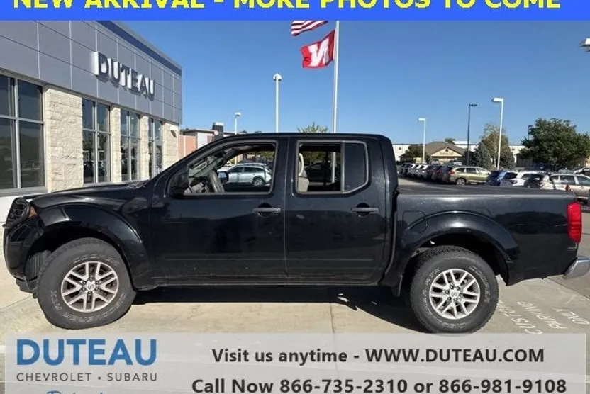 2014 Nissan Frontier SV photo 1