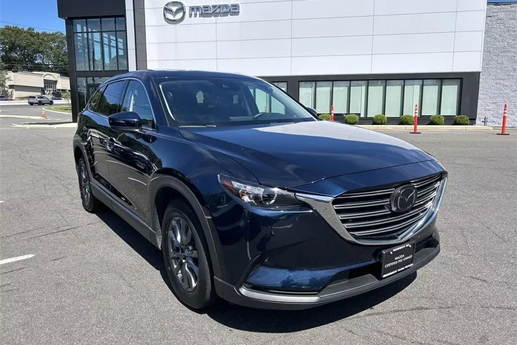 2023 Mazda CX-9 Touring photo 1