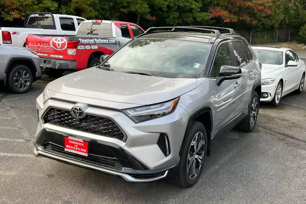 2025 Toyota RAV4 Prime XSE Premium photo 1