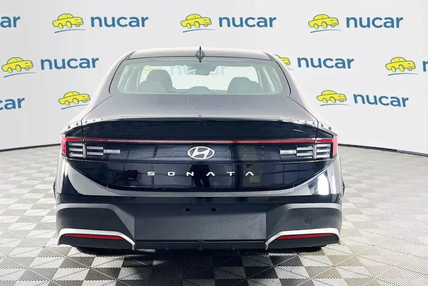 2025 Hyundai Sonata SE photo 1