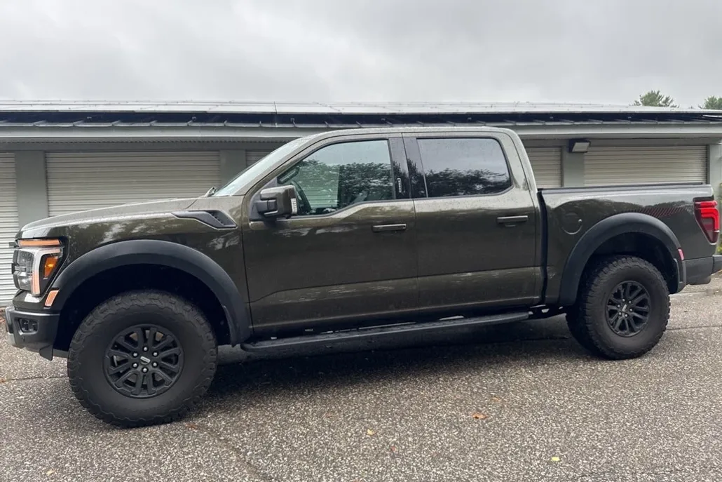 2024 Ford F-150 Raptor photo 1