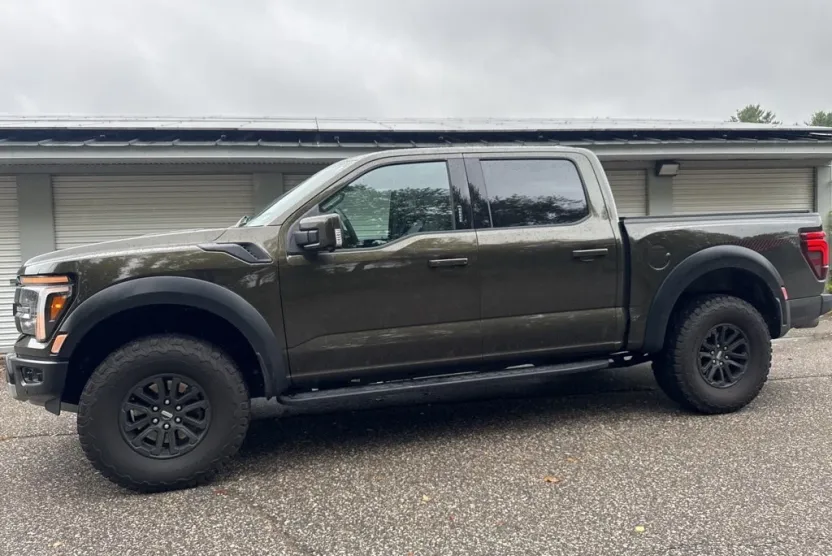 2024 Ford F-150 Raptor photo 1