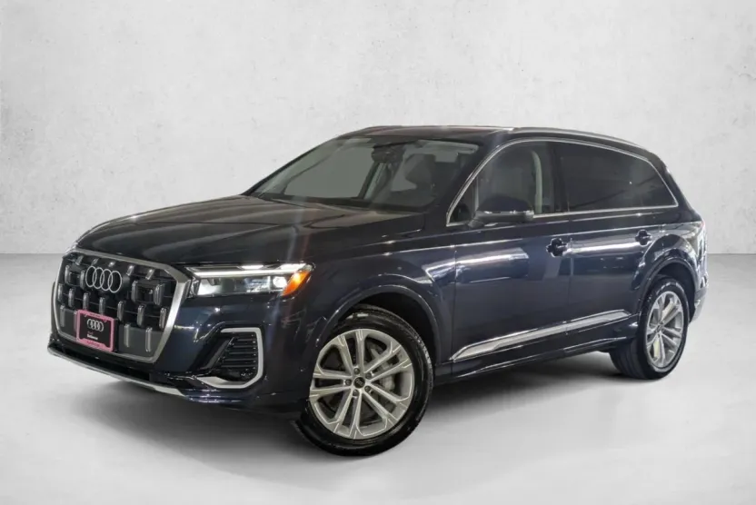 2025 Audi Q7 45 Premium Plus photo 1