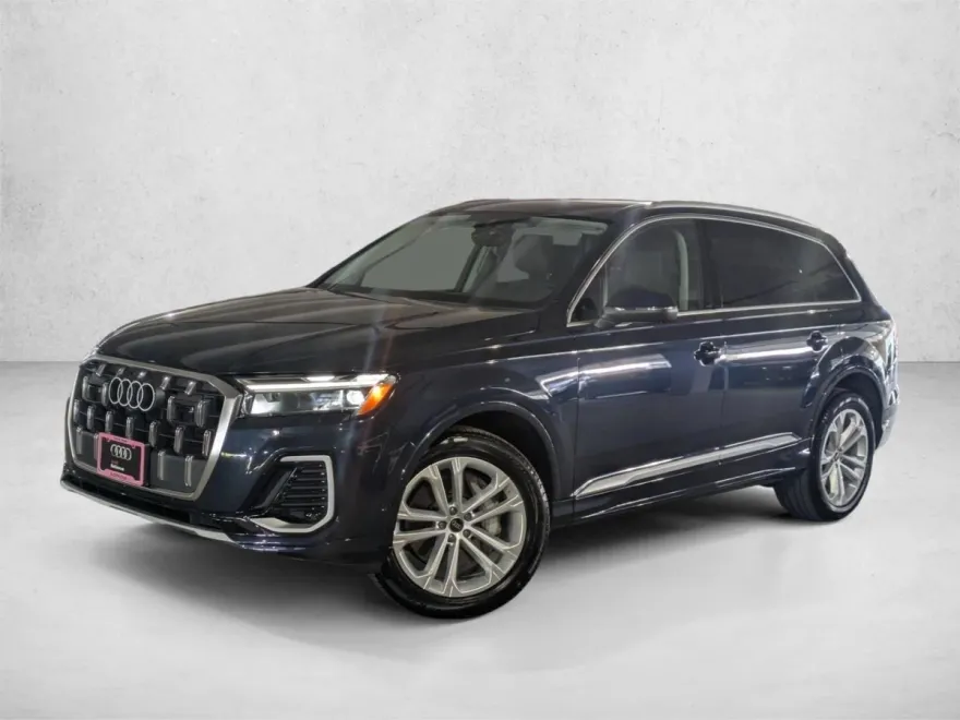 2025 Audi Q7 45 Premium Plus photo 1