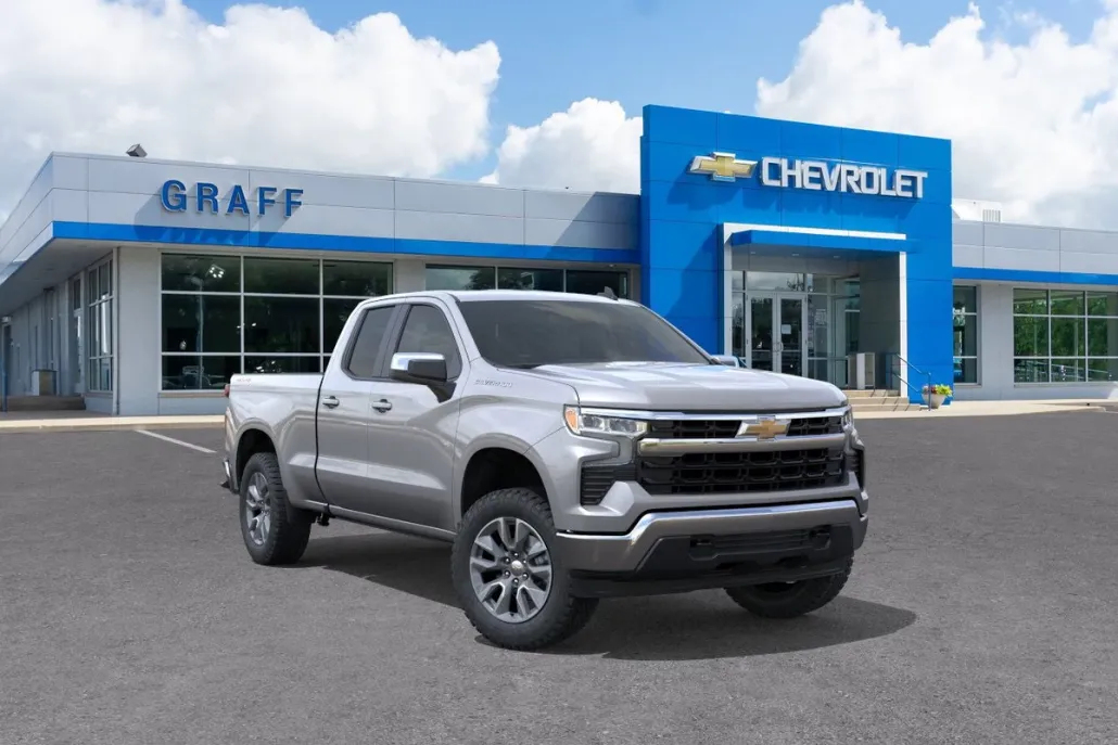2026 Chevrolet Silverado 1500 LT photo 1