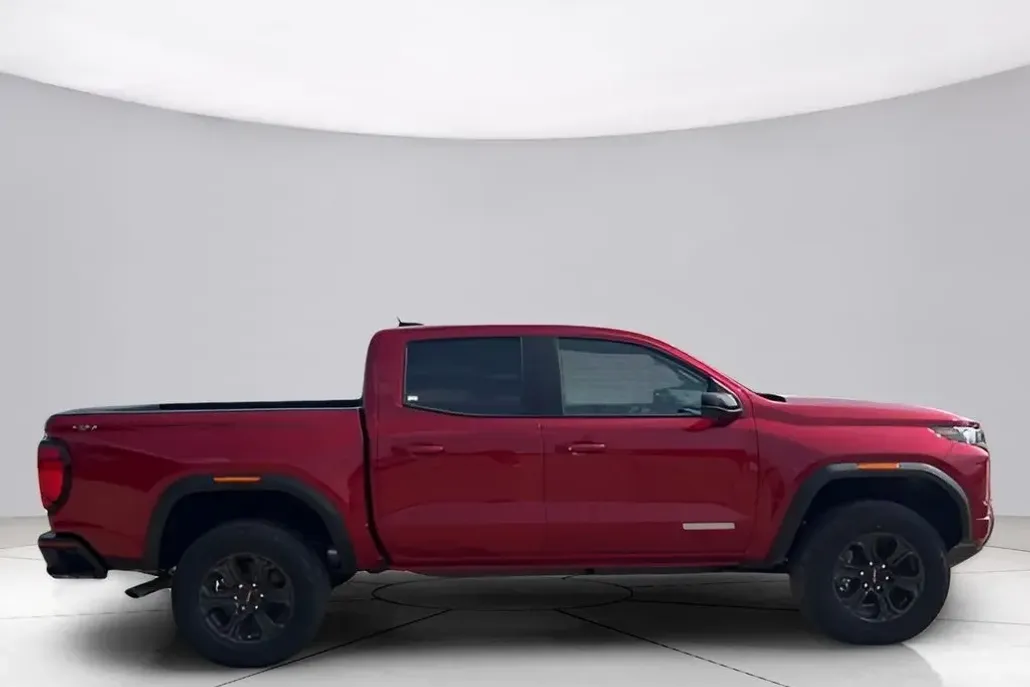 2025 Gmc Canyon Elevation photo 1