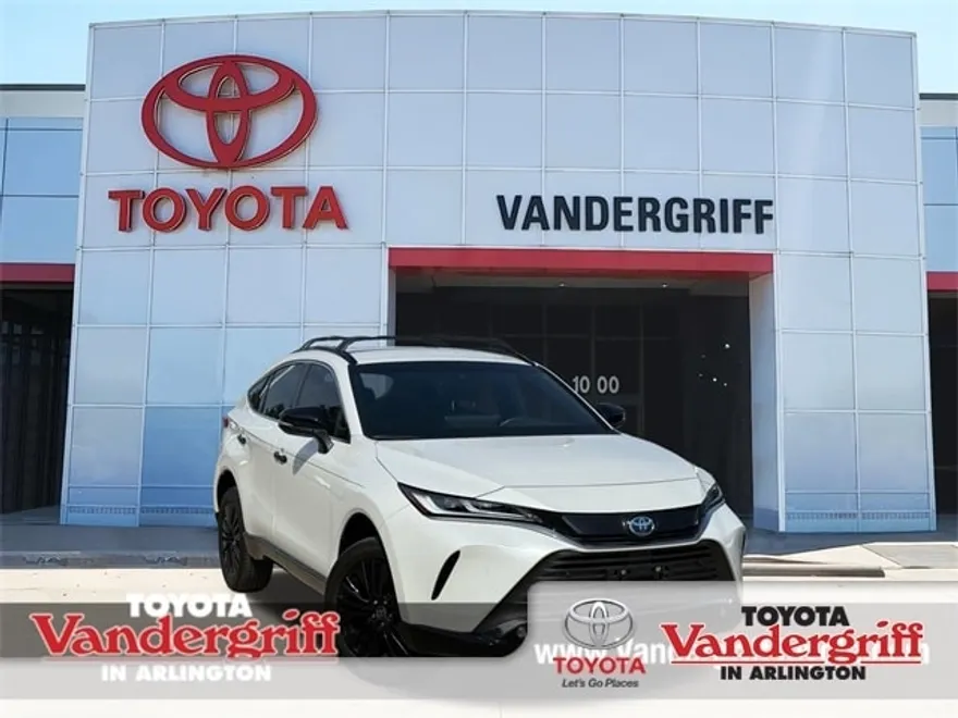 2024 Toyota Venza XLE photo 1
