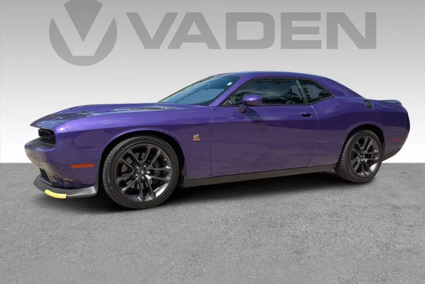 2023 Dodge Challenger R/T Scat Pack photo 1