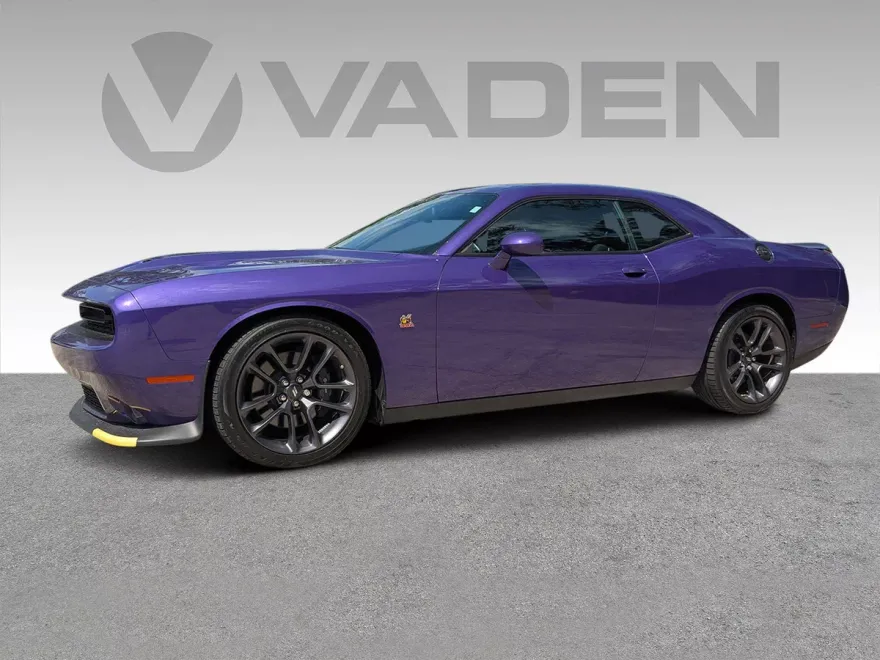 2023 Dodge Challenger R/T Scat Pack photo 1