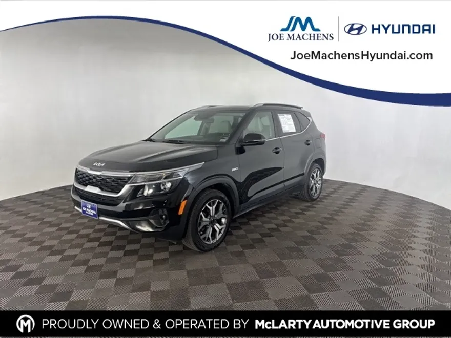 2022 Kia Seltos EX photo 1