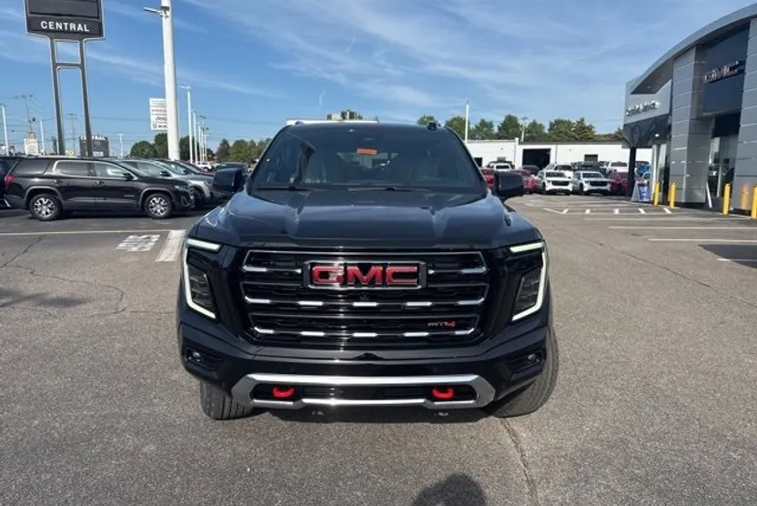 2026 Gmc Yukon AT4 photo 1